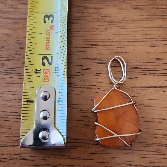 Gold aluminum wire wrapped Baltic Lithuanian amber pendant - Picture 5 of 5
